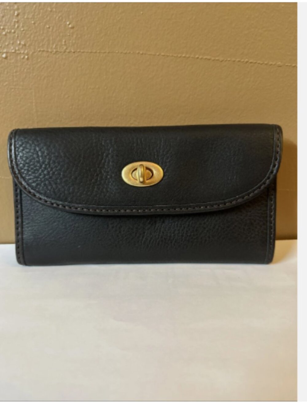 Dooney & Bourke Florentine Leather Continental Turnlock Wallet-Black-NEW-A675092